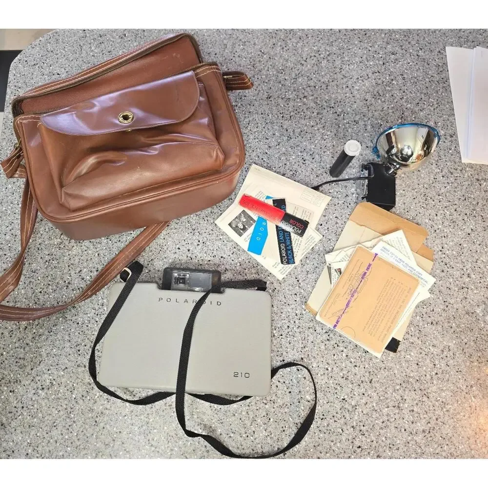 Vintage Polaroid 210 Instant Land Camera Collectible + Shutter Works! With case!